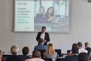 Vortrag zu Vertriebsmanagement von Dr. Wiswesser beim Treffen des Assekuranz Marketing Circle im Frühjahr 2024